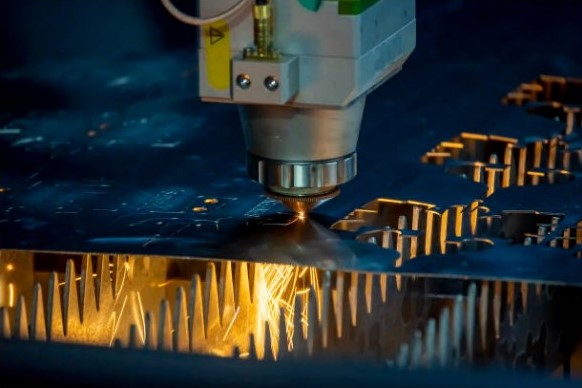 5 Jenis Laser Cutting Pada Manufaktur Logam